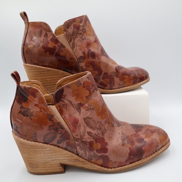 Sofft Shoes - Sofft Sacora Leather Ankle Boots Booties Blush Floral Women’s Size 9.5 M Autumn